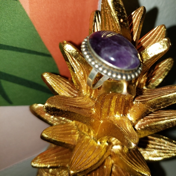 Ring - Picture 2 of 5